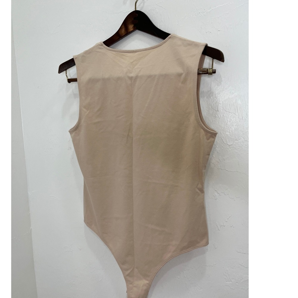 A New Day Bodysuit Women Medium Beige New Sleeveless V-Neck Snap Closure - Picture 3 of 7